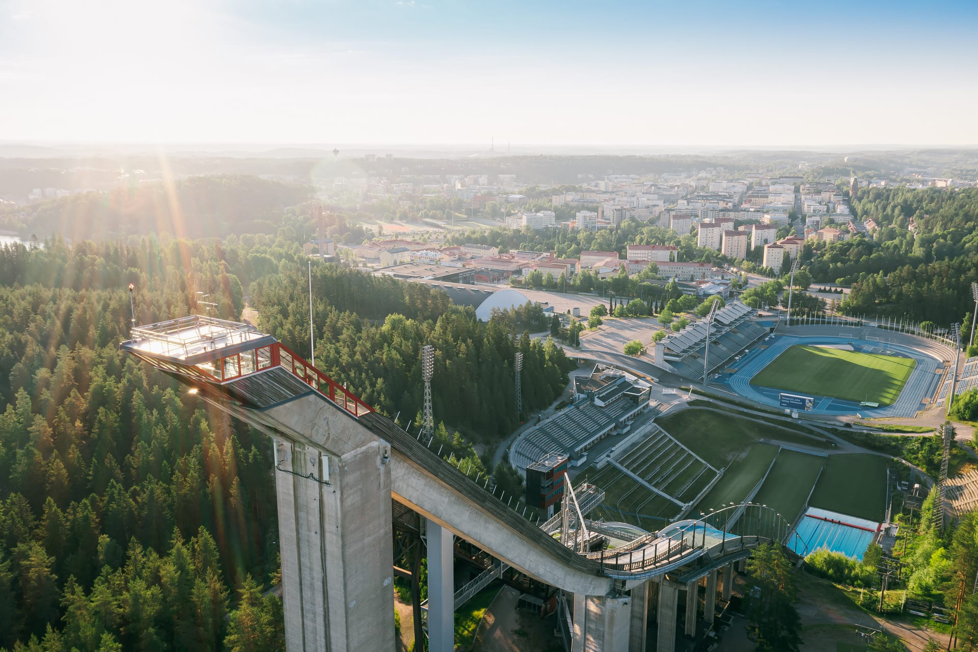 Sähkösopimus Lahti - ilmakuva Salpausselän hyppyrimäistä