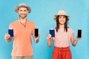 iPhone vs Samsung 2026 suuri vertailu: Galaxy S25 Ultra ja iPhone 17 Pro Max vierekkäin