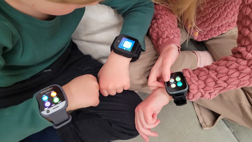 Paras lasten kellopuhelin