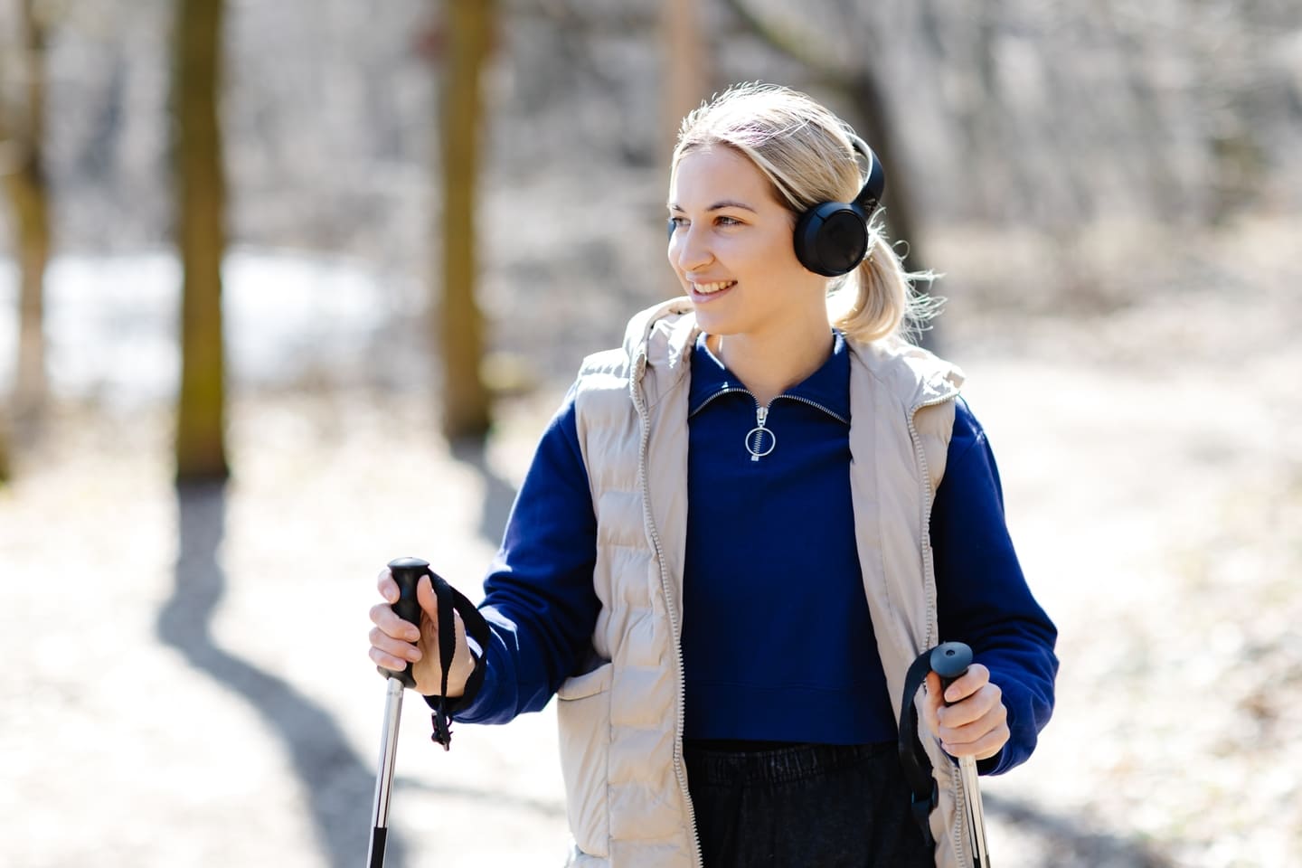 bluestep kokemuksia nainen kävelee