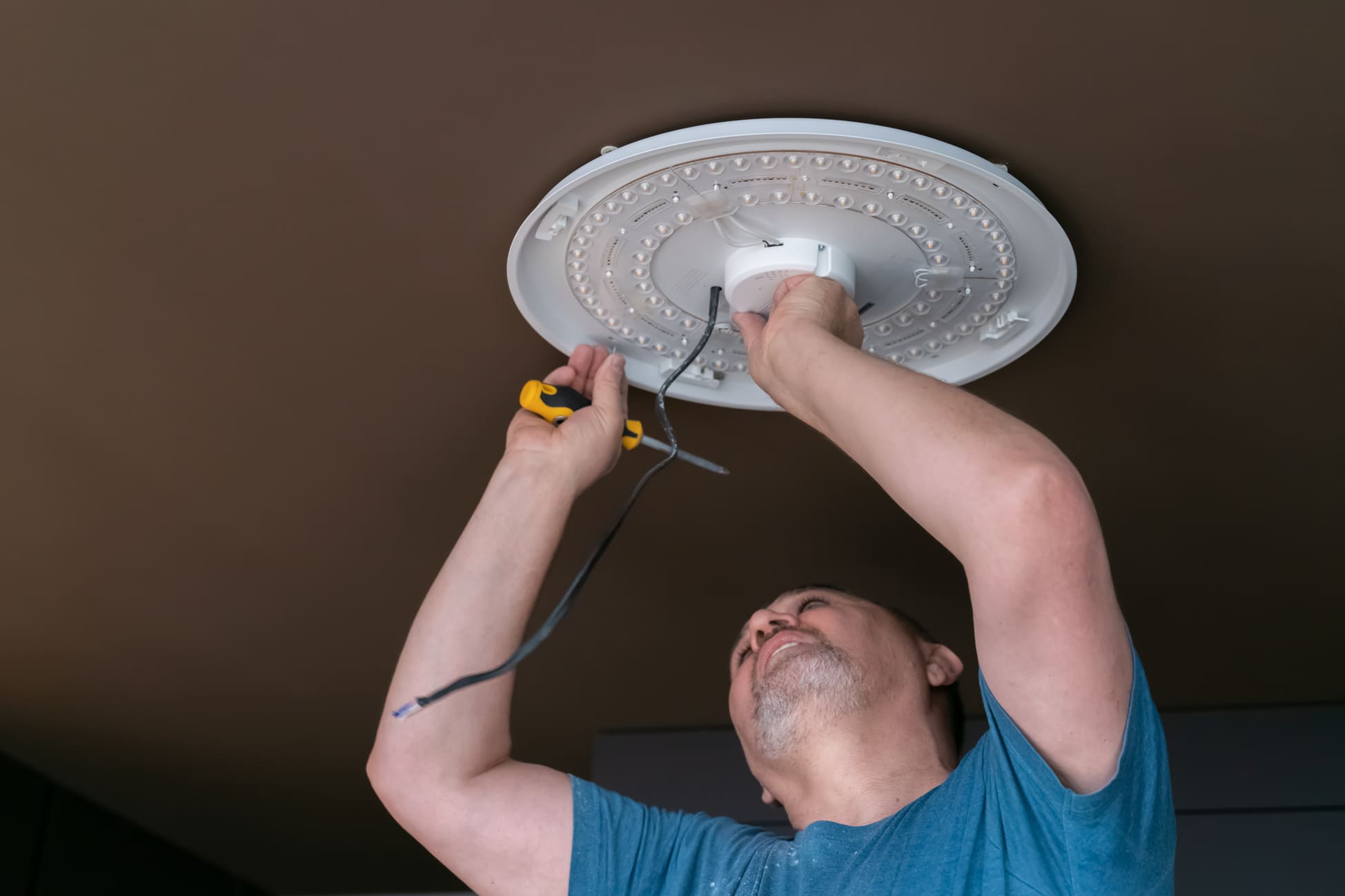 Pörssisähkö vai määräaikainen sähkösopimus