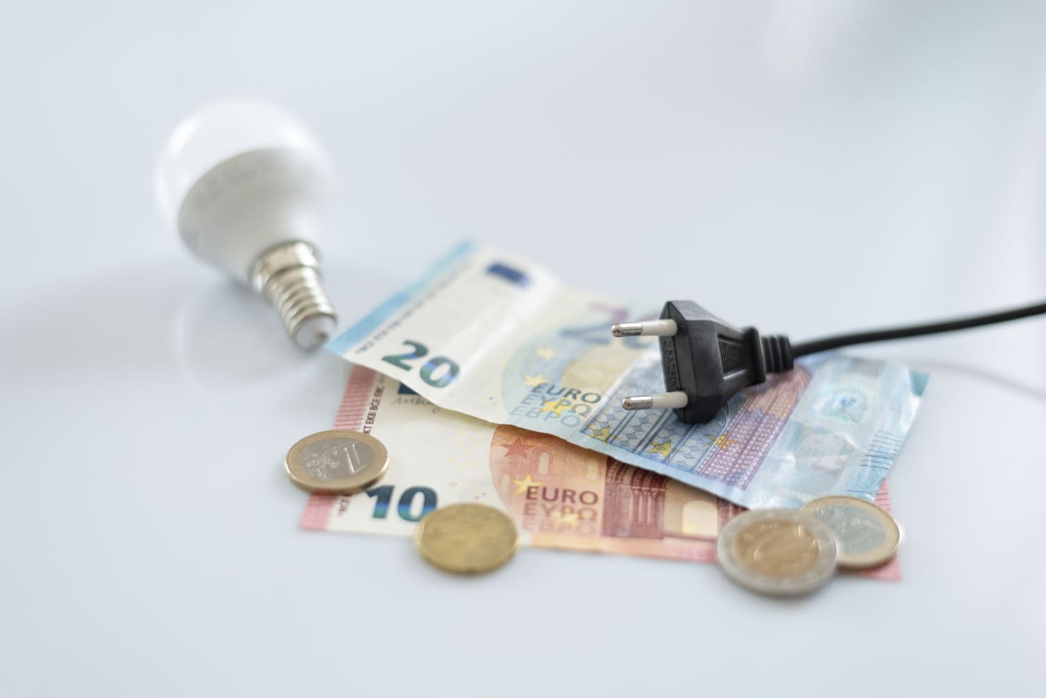 Pörssisähkö vertailu säästöjä parhaalla pörssisähkösopimuksella