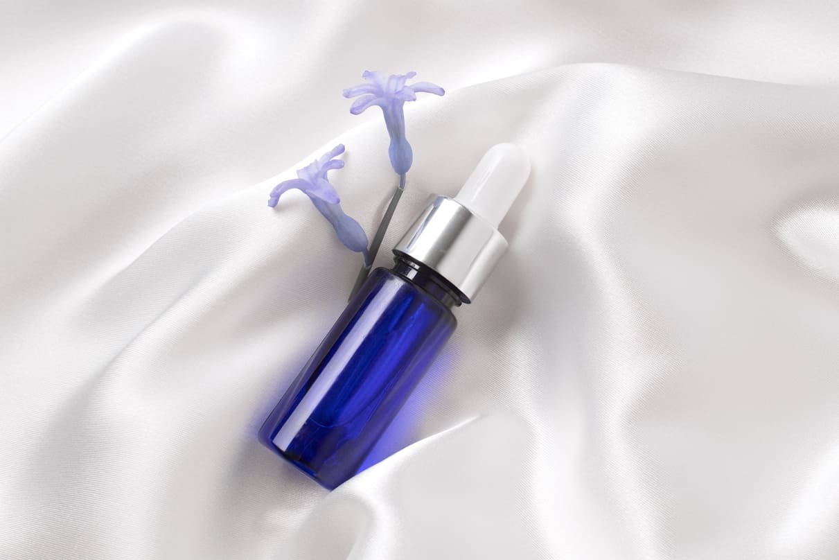 Eri ainesosat anti age seerumeissa