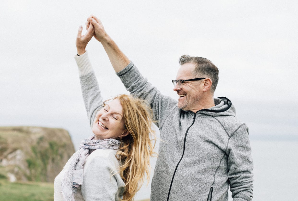 Iloinen pariskunta löysi netistä termillä sähkösopimus leppävirta