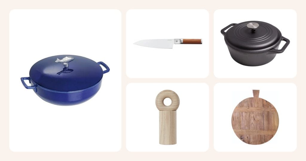 Lahjaideat: Staub bouillabaisse valurautapata sininen, Fiskars Norden kokkiveitsi 20 cm, Victoria Valurautapata 3,8 l Musta, OYOY Hoop maustemylly Nature, HKliving pyöreä leikkuulauta keskikoko ym.
